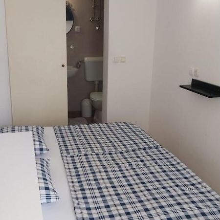 Apartmani Bonavia เยลซา ภายนอก รูปภาพ